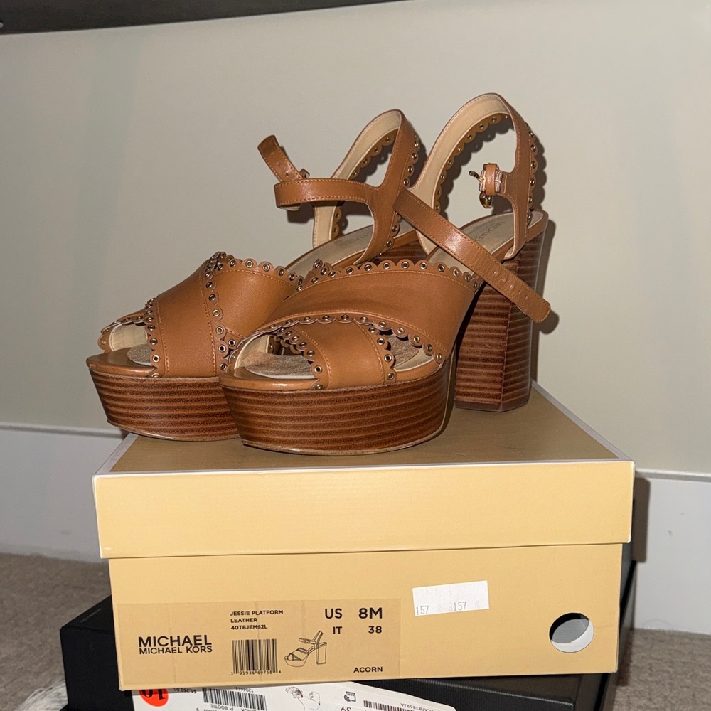 Michael Kors Jessie Platform “Acorn” Leather shoes - Picture 4 of 7